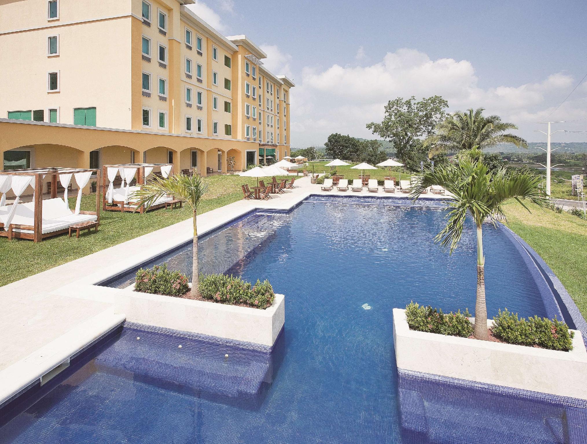 La Quinta By Wyndham Poza Rica Hotel Ngoại thất bức ảnh