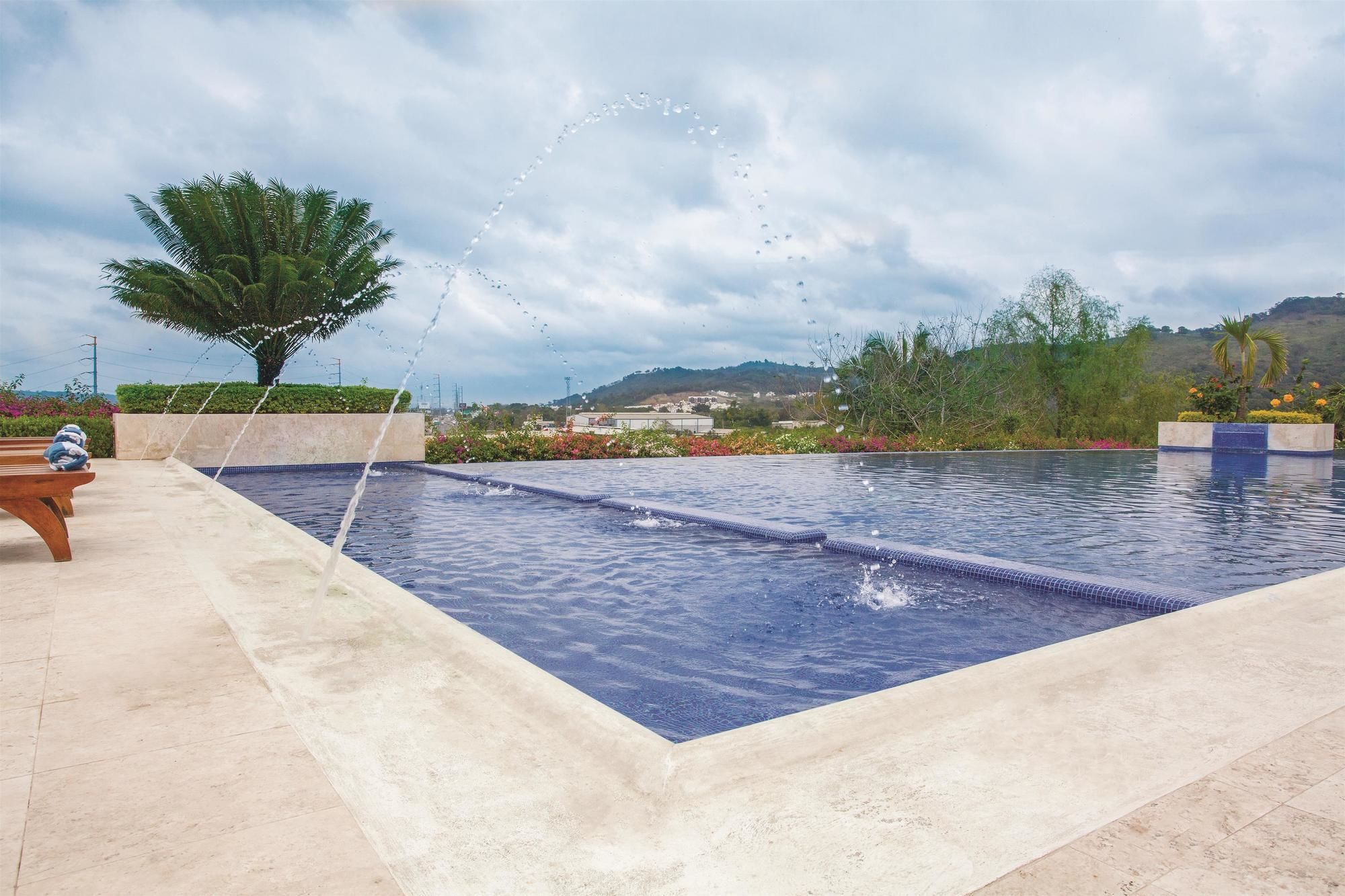 La Quinta By Wyndham Poza Rica Hotel Ngoại thất bức ảnh